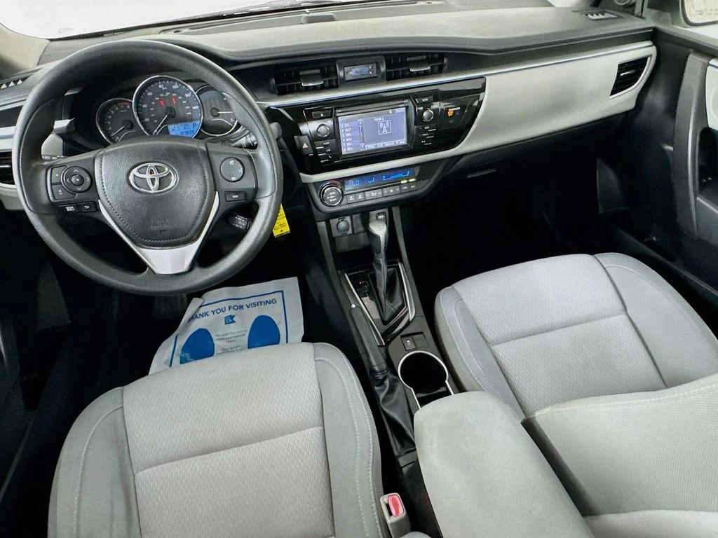 Used 2015 Super White Toyota LE image 25