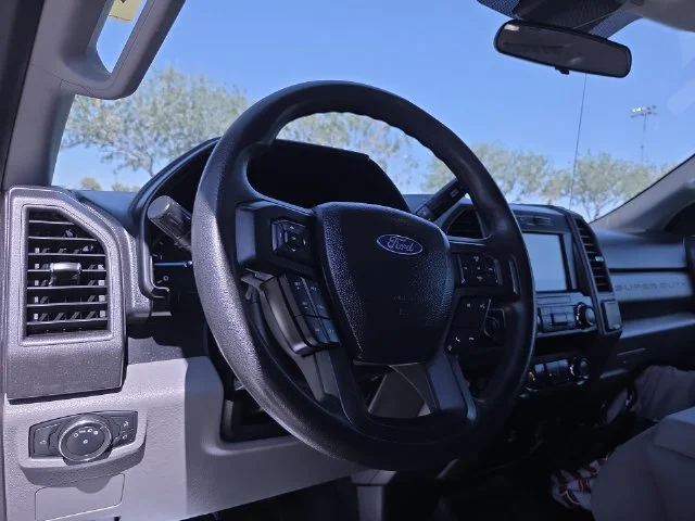 Used 2020 White Ford XL image 9