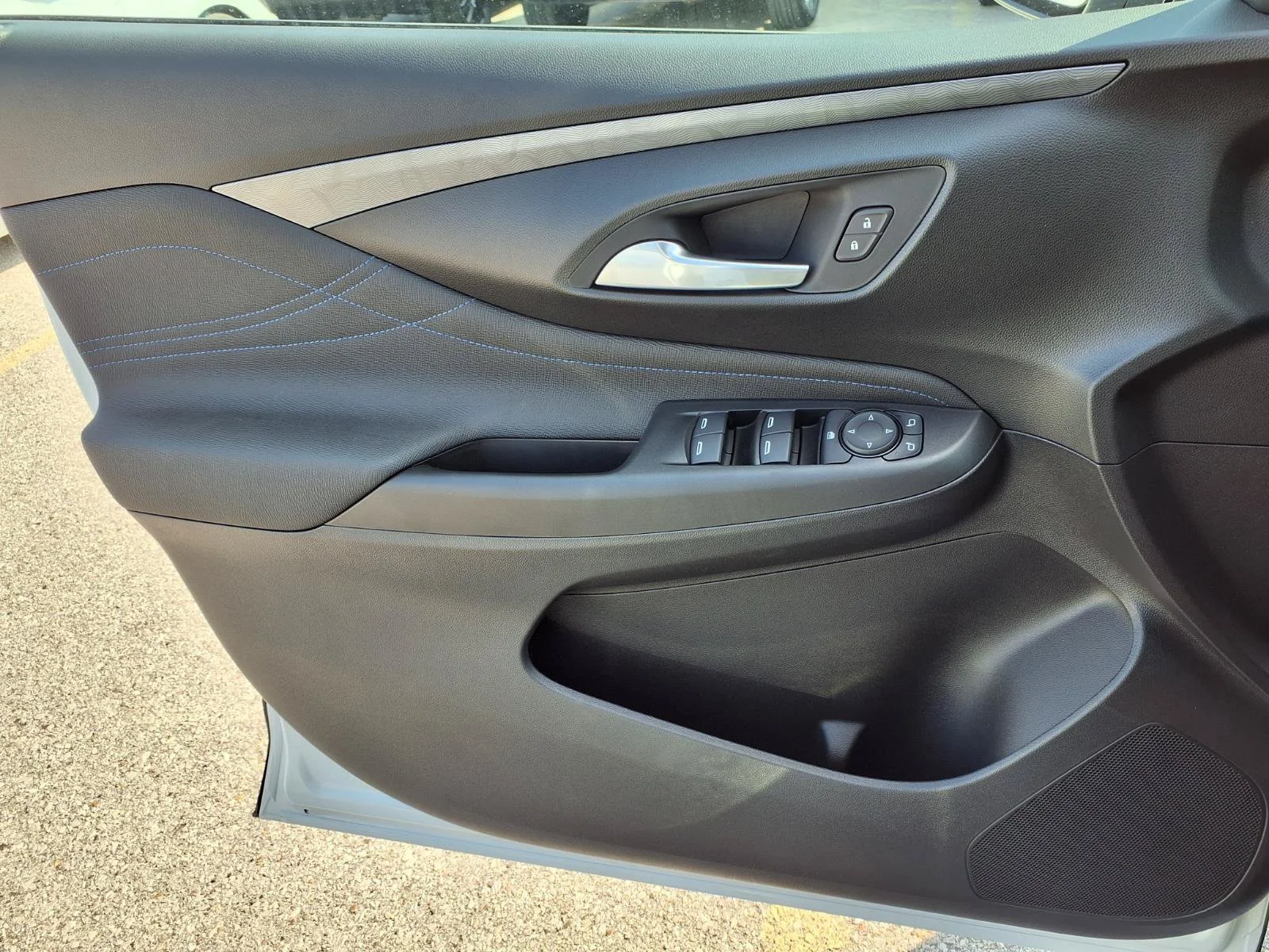 2026 Buick Envista Sport Touring - Photo 13