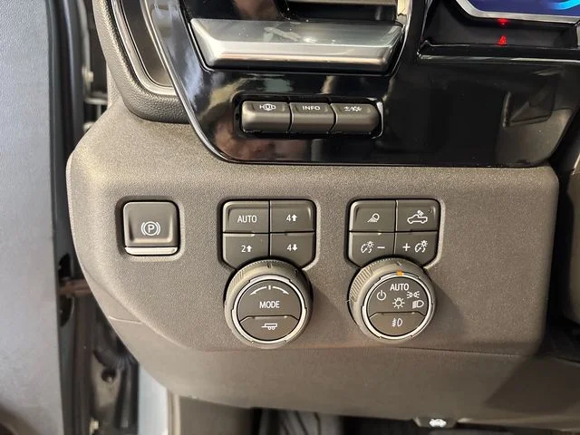 2026 Chevrolet Silverado 1500 LTZ - Photo 14