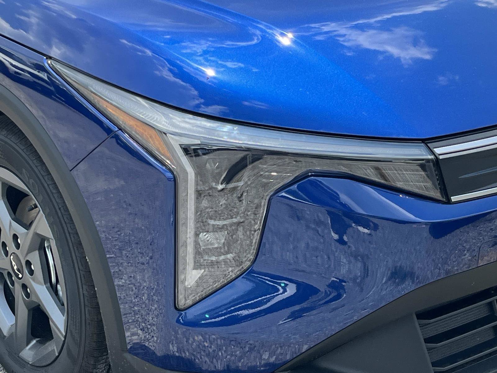 New 2026 Deep Sea Blue Kia LXS image 9