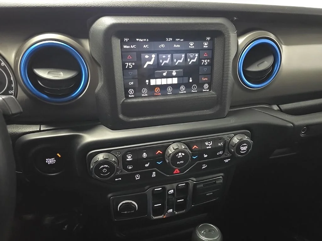 Used 2019 White Jeep Unlimited Sport S image 24