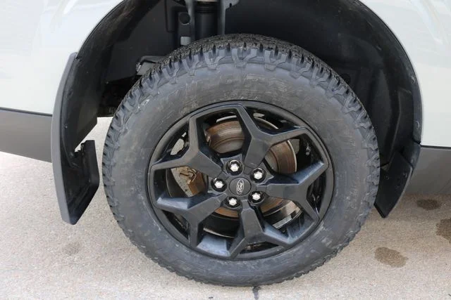 Used 2022 Cactus Green / Gray Ford XLT image 54