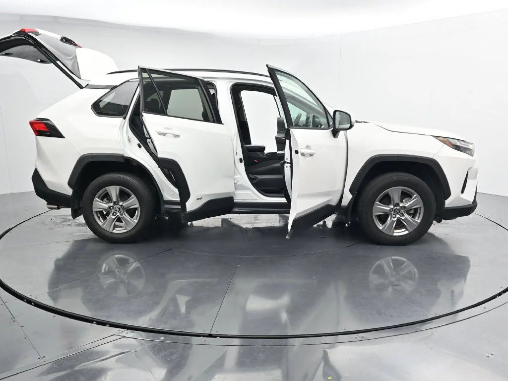 Used 2024 White Toyota XLE image 26