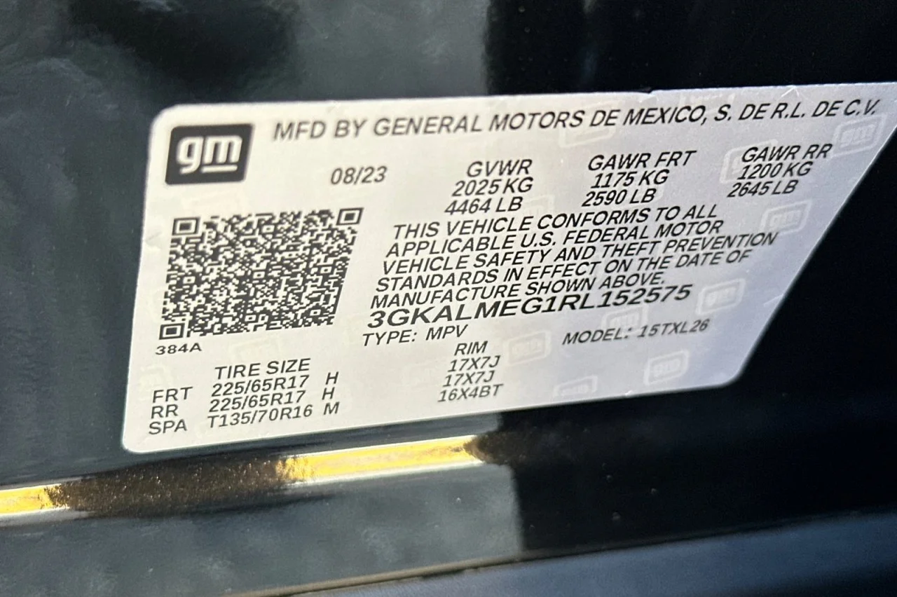 Used 2024 BLACK GMC SLE image 28
