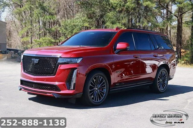 Used 2023 Red Cadillac V-Series image 3