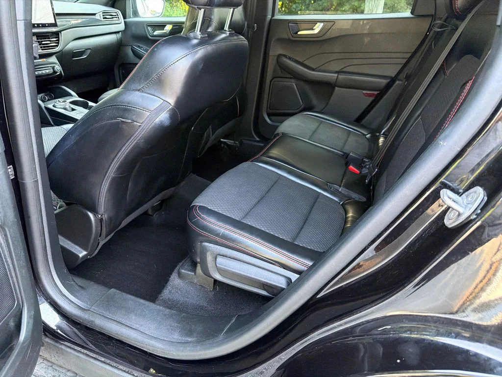 Used 2023 Black Ford ST-Line image 21