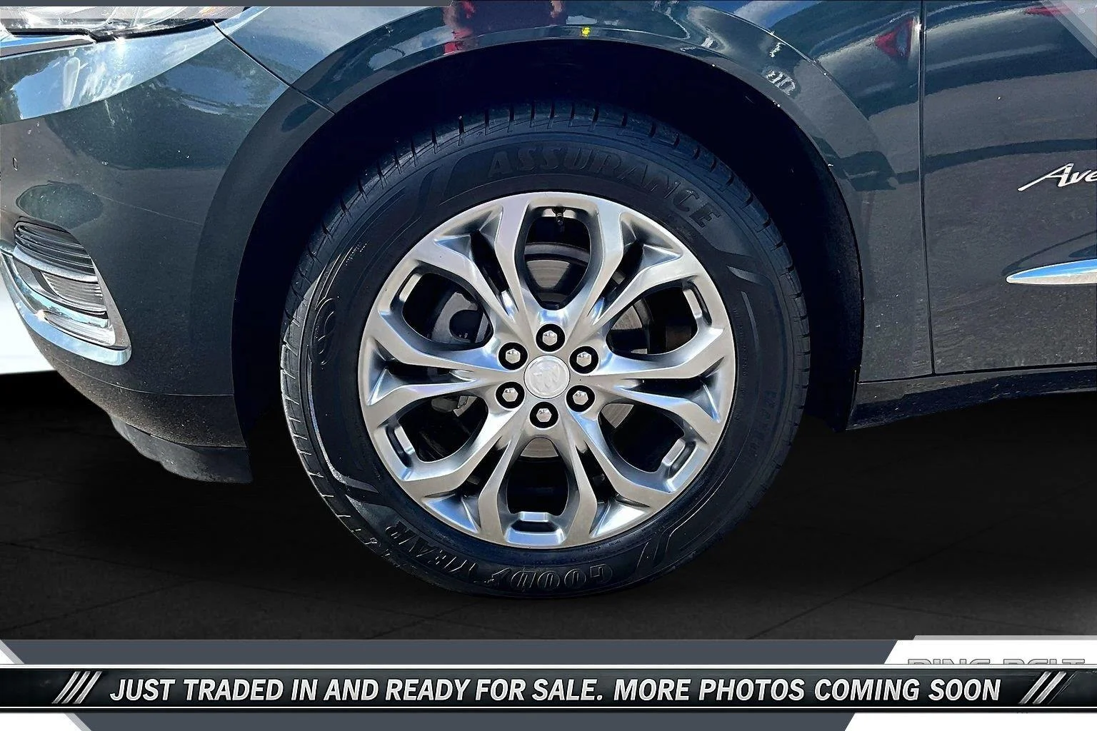 Used 2019 Includes Pitch Dark Night lower exterior accent color.) Buick Avenir image 7