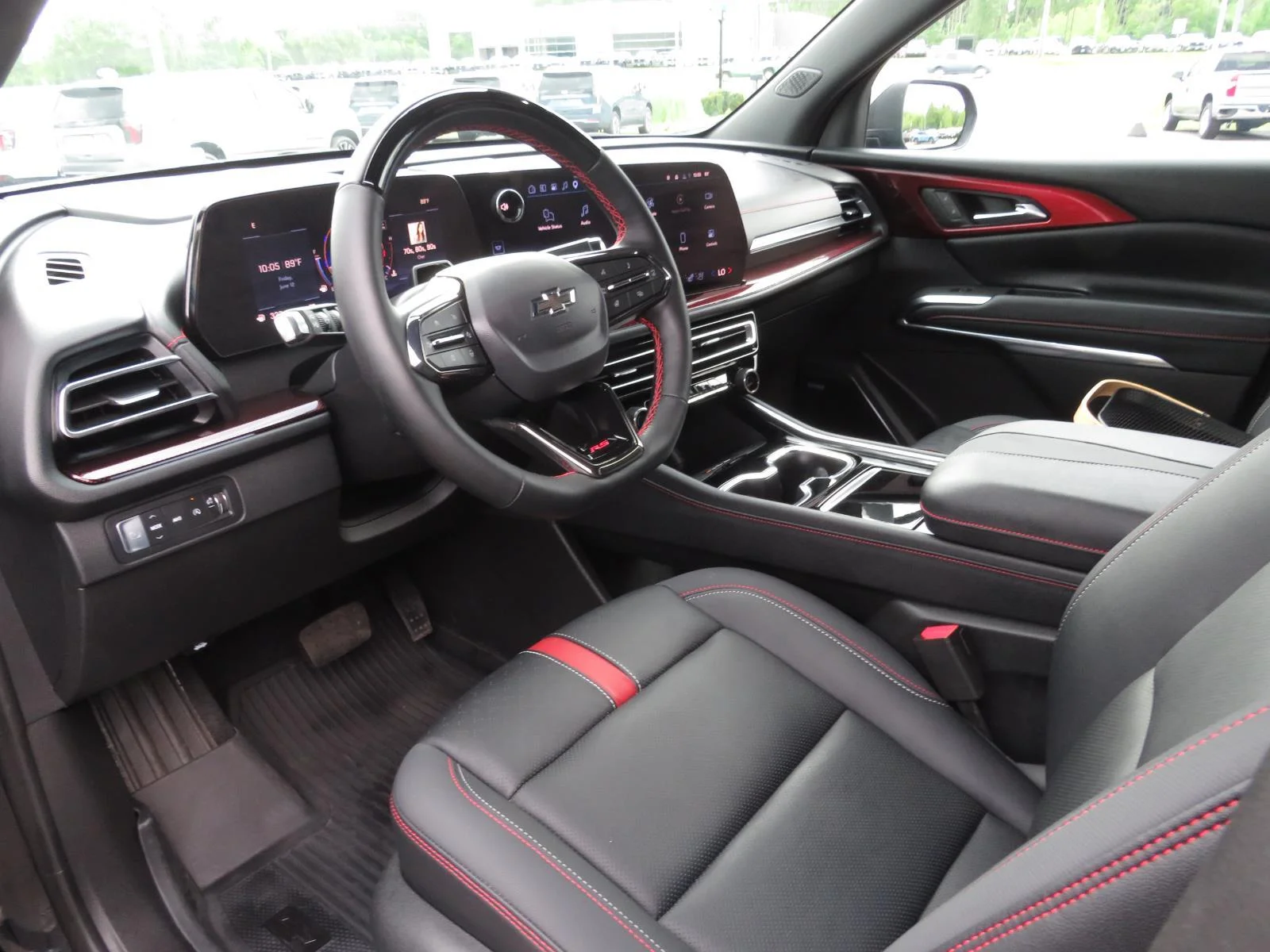 Used 2025 Mosaic Black Metallic Chevrolet RS image 24