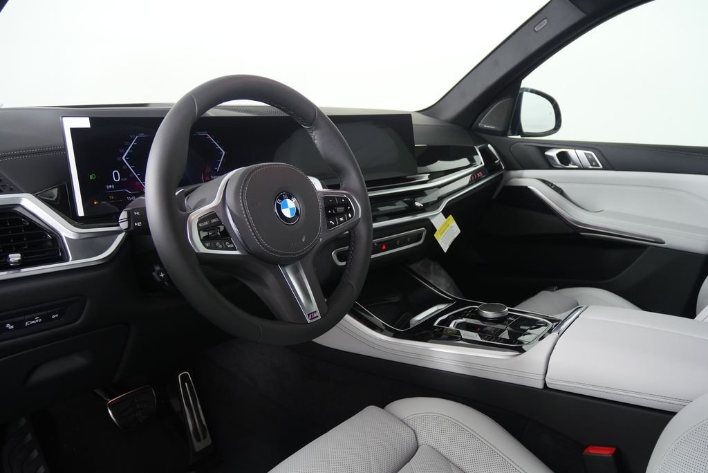 Used 2026 Dravit Grey Metallic BMW sDrive40i image 13