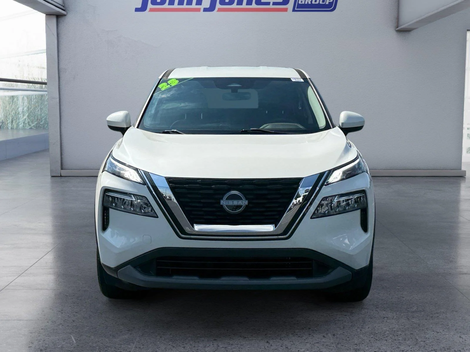 Used 2023 Pearl White Tricoat Nissan SV image 8