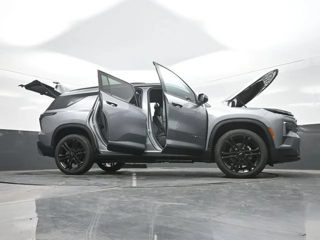 2027 Chevrolet Traverse LT - Photo 31