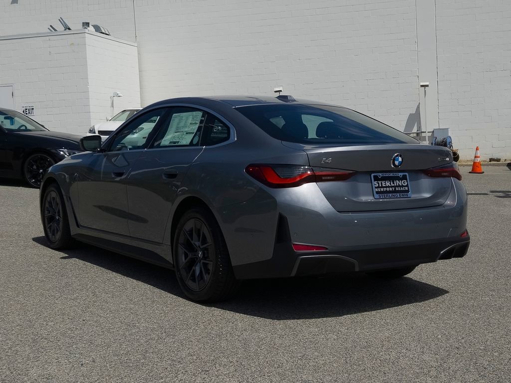 New 2026 Skyscraper Grey Metallic BMW eDrive40 image 17