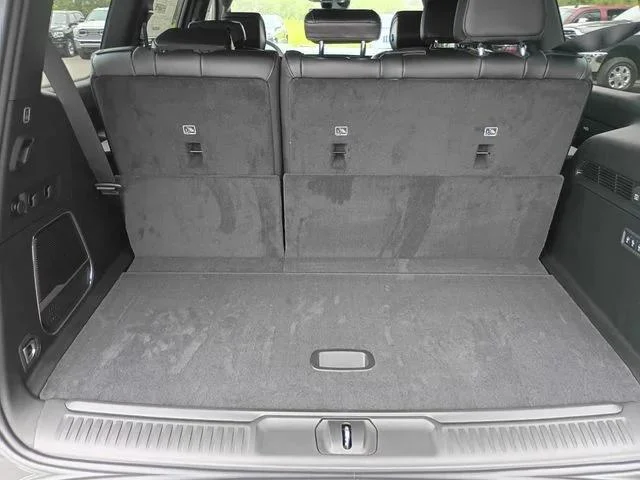 New 2026 Baltic Gray Metallic Clearcoat Jeep Limited Reserve image 21