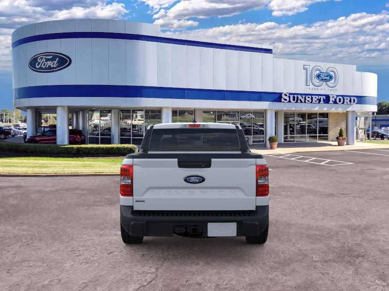 New 2026 Space White Metallic Ford XLT image 5
