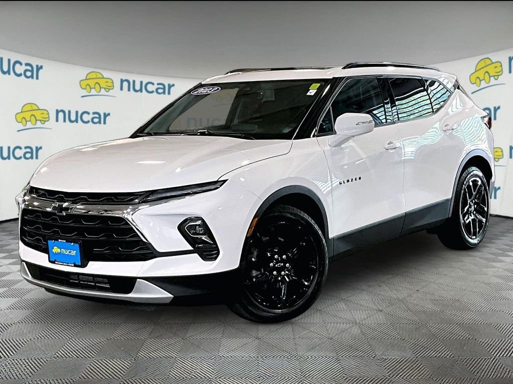 Used 2023 White Chevrolet LT image 3