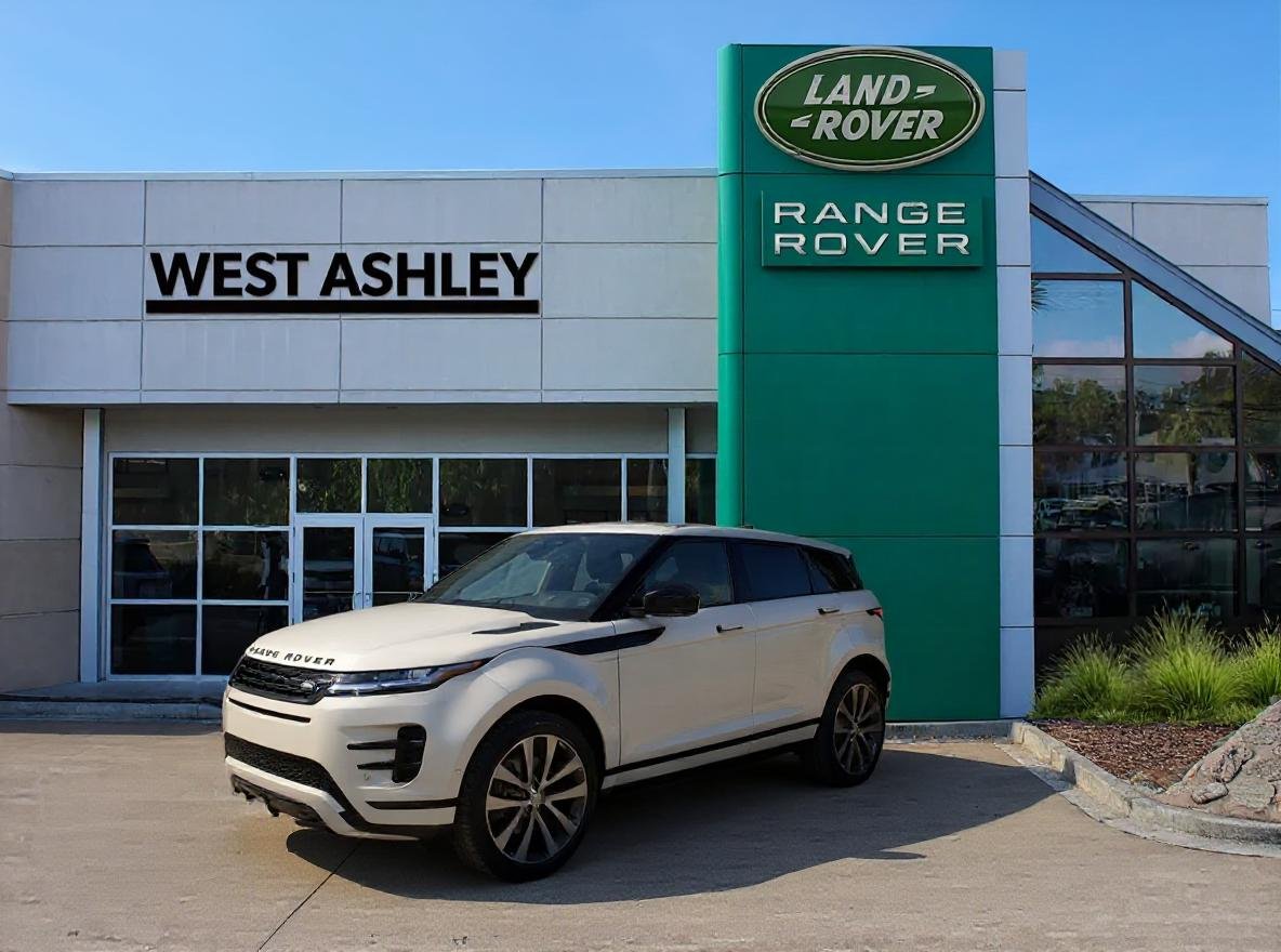 2026 Land Rover Range Rover Evoque Dynamic SE