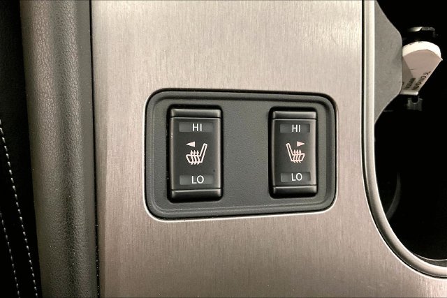Used 2023 Boulder Gray Pearl Nissan SL image 36