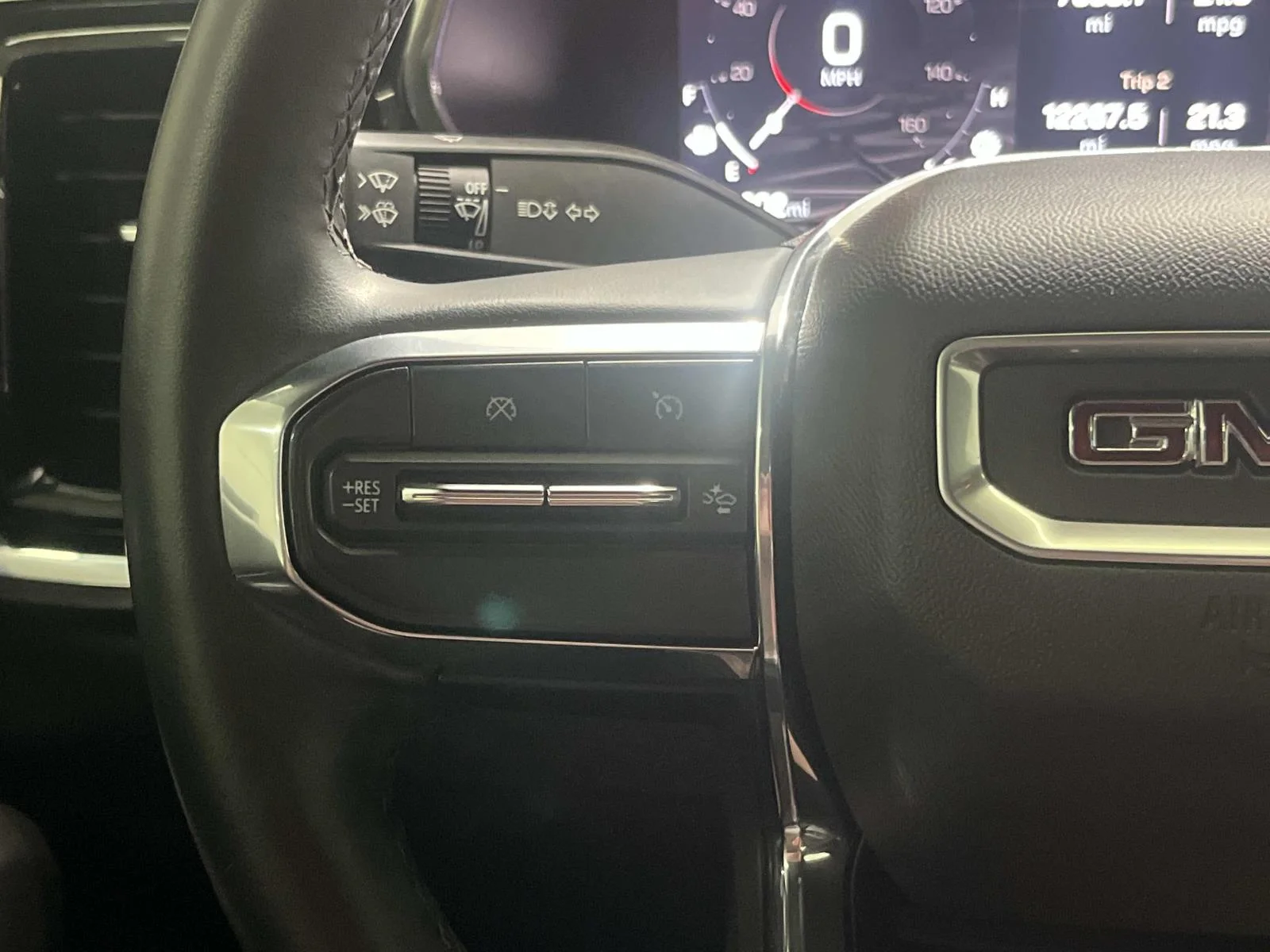 Certified Used 2024 Onyx Black GMC Elevation image 17