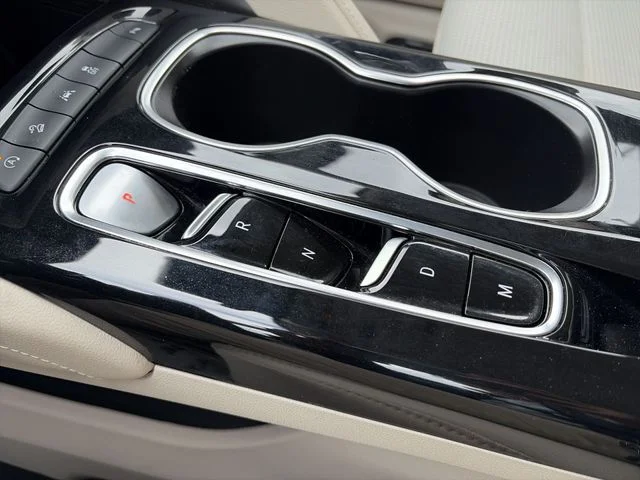Used 2023 Gray Buick Preferred image 19