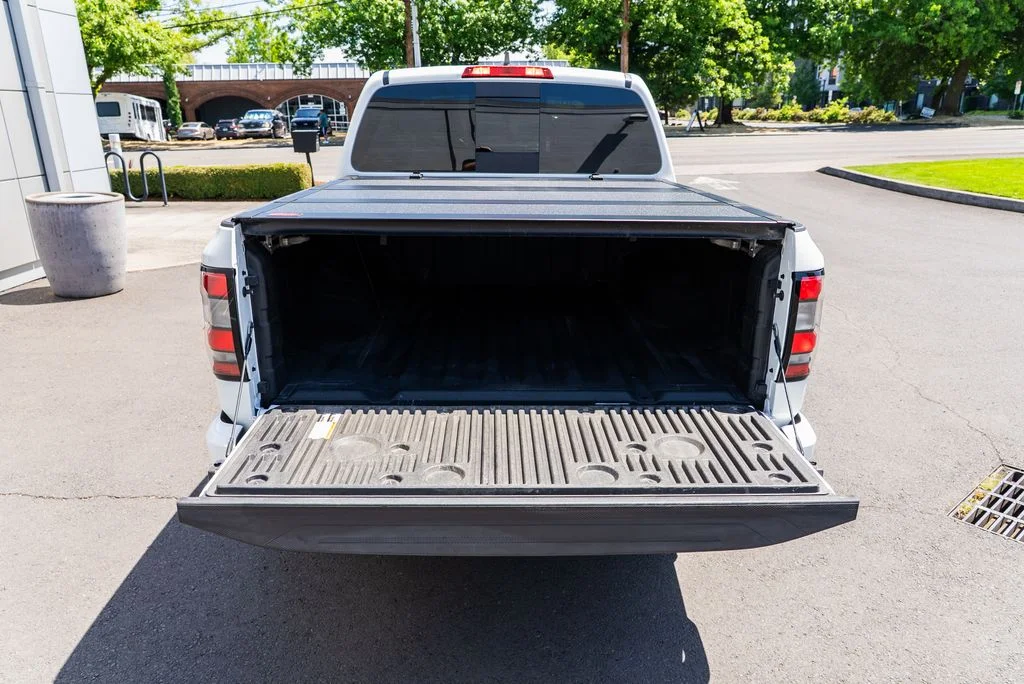 Used 2023 White Nissan PRO-4X image 9