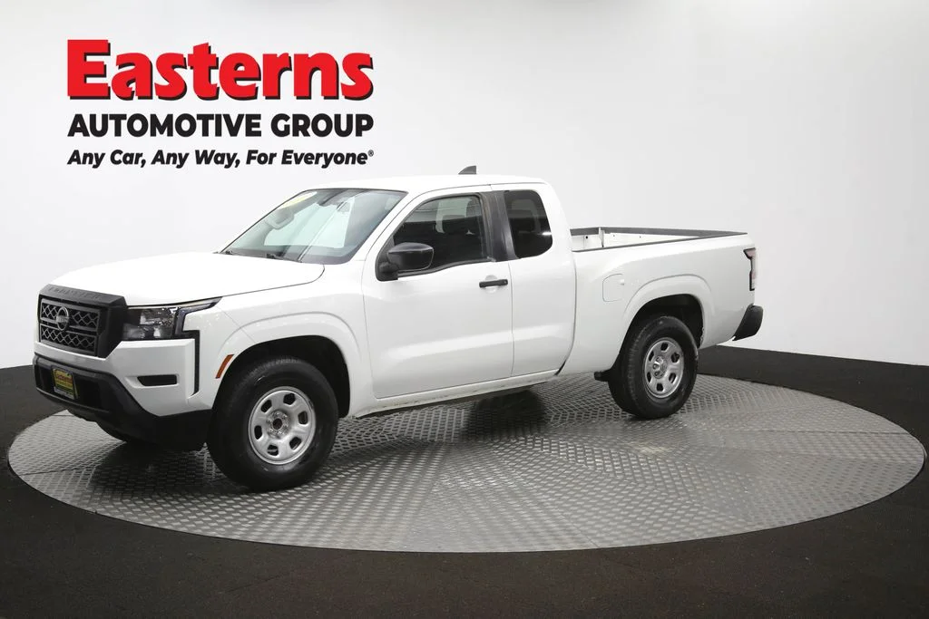 Used 2022 White Nissan S image 57