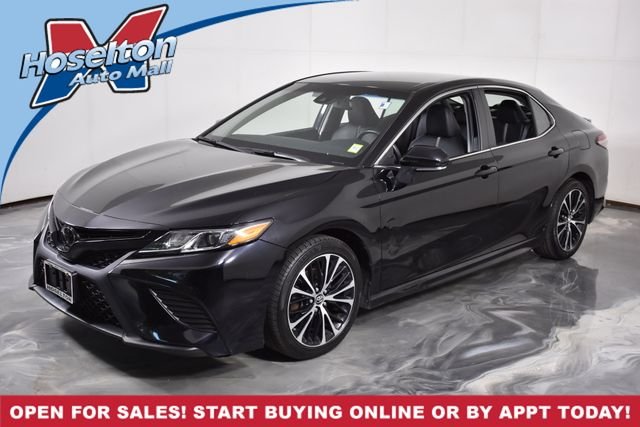 2018 Toyota Camry SE