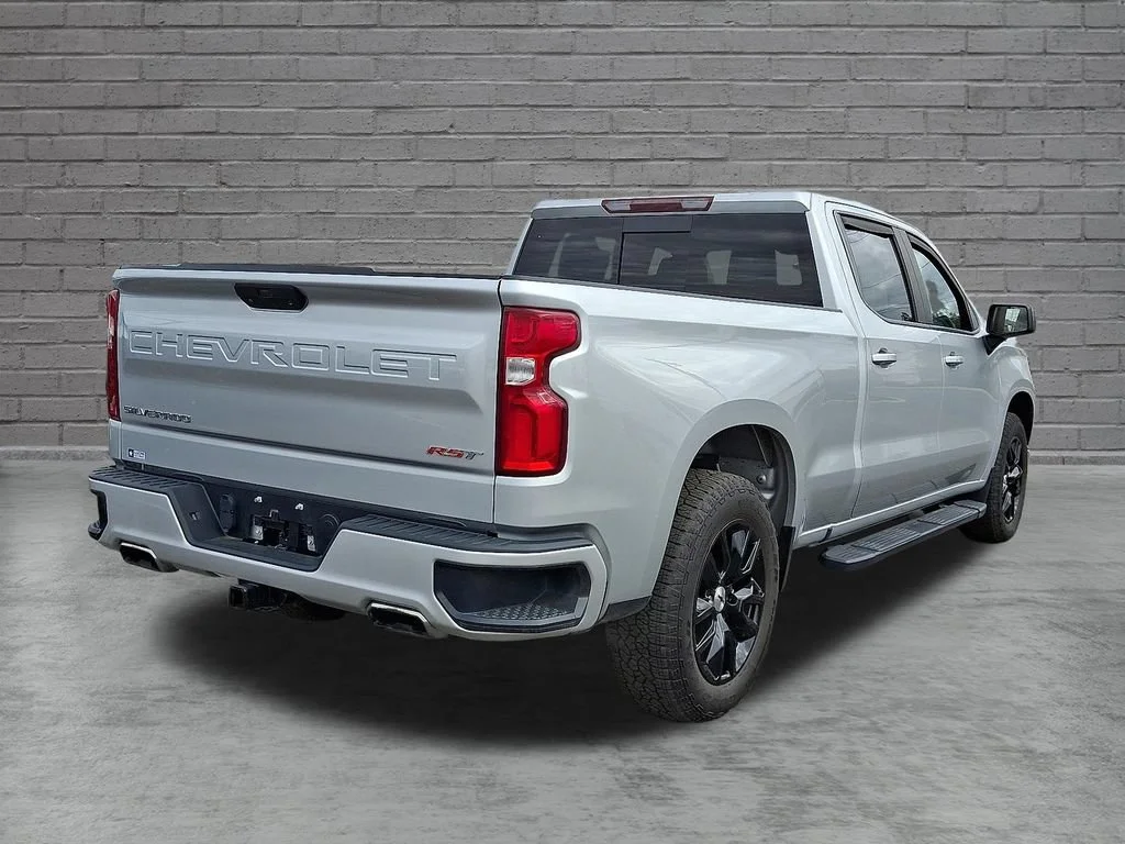 Used 2020 Silver Ice Metallic Chevrolet RST image 11