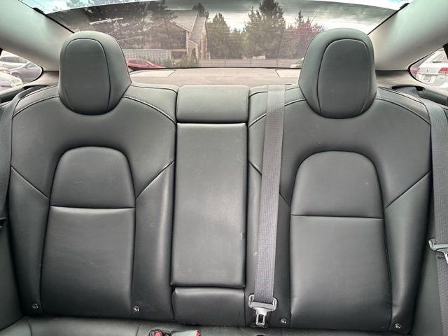 Used 2022 White Tesla Long Range image 12