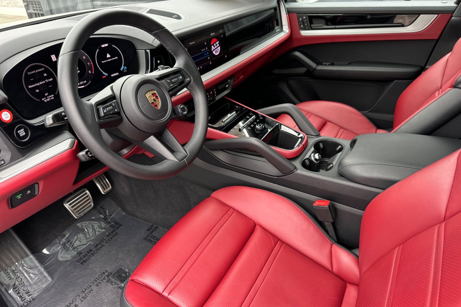 Certified Used 2024 Chalk Porsche S image 4