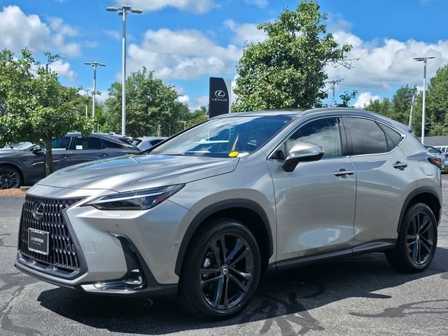 2025 Lexus NX 450h+ Luxury