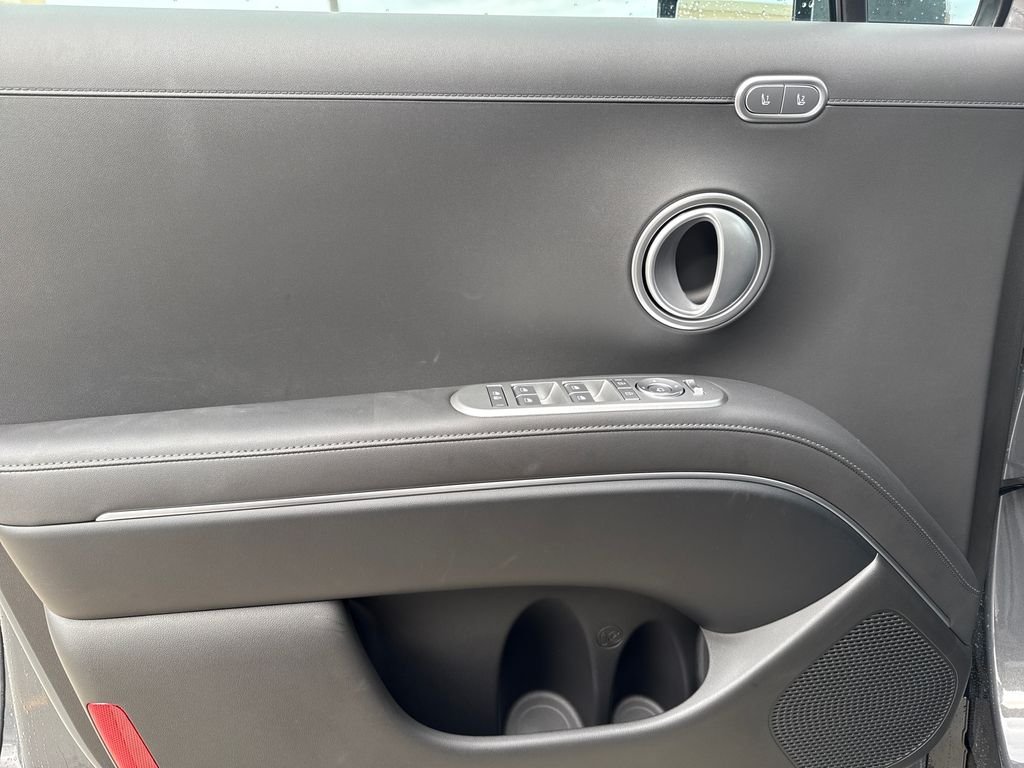 New 2027 Gray Hyundai SEL Premium image 10