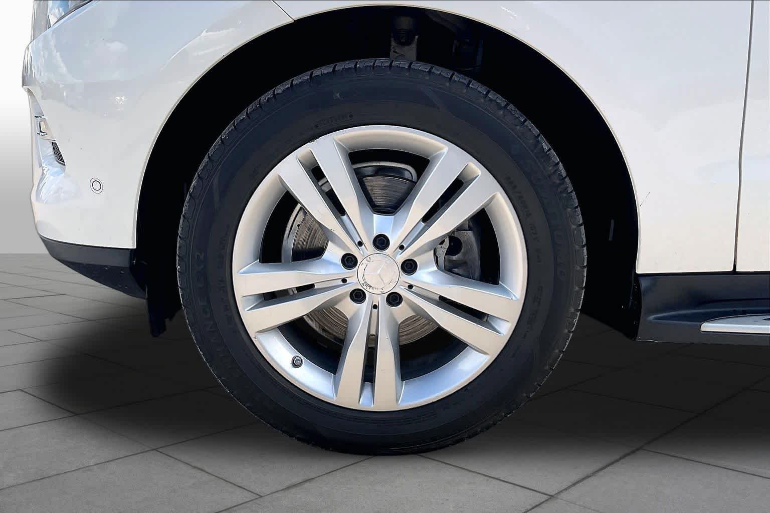 Used 2014 Polar White Mercedes-Benz ML 350 image 11