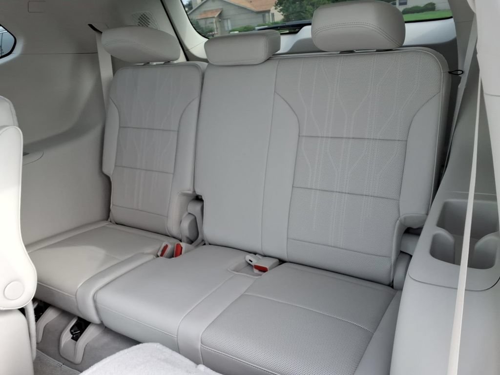 New 2026 Moonstone Gray Metallic Buick Avenir image 6