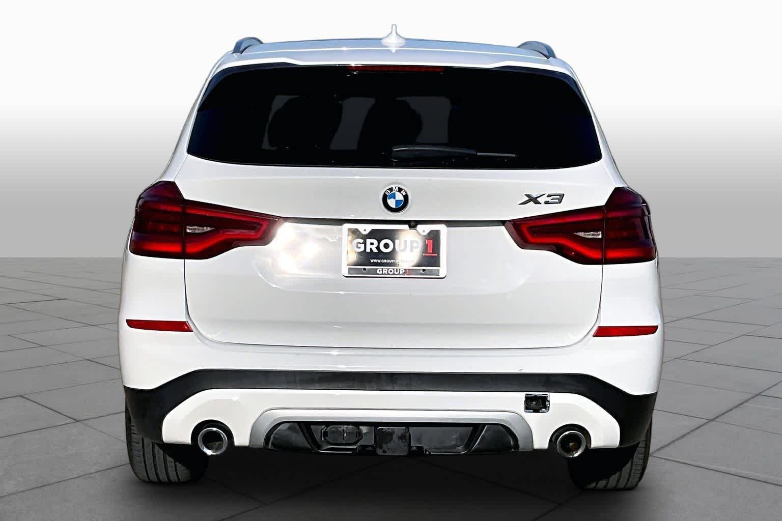 Used 2018 Alpine White BMW xDrive30i image 5