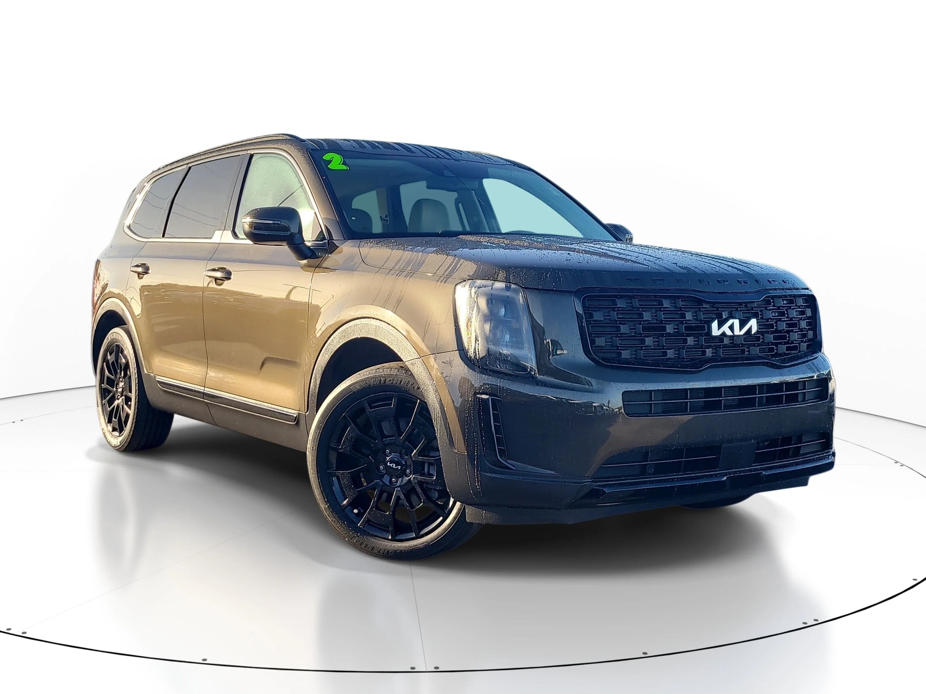 Used 2022 Dark Moss Kia EX image 1