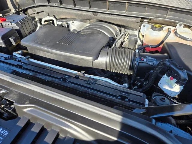 Used 2025 Black GMC SLT image 24