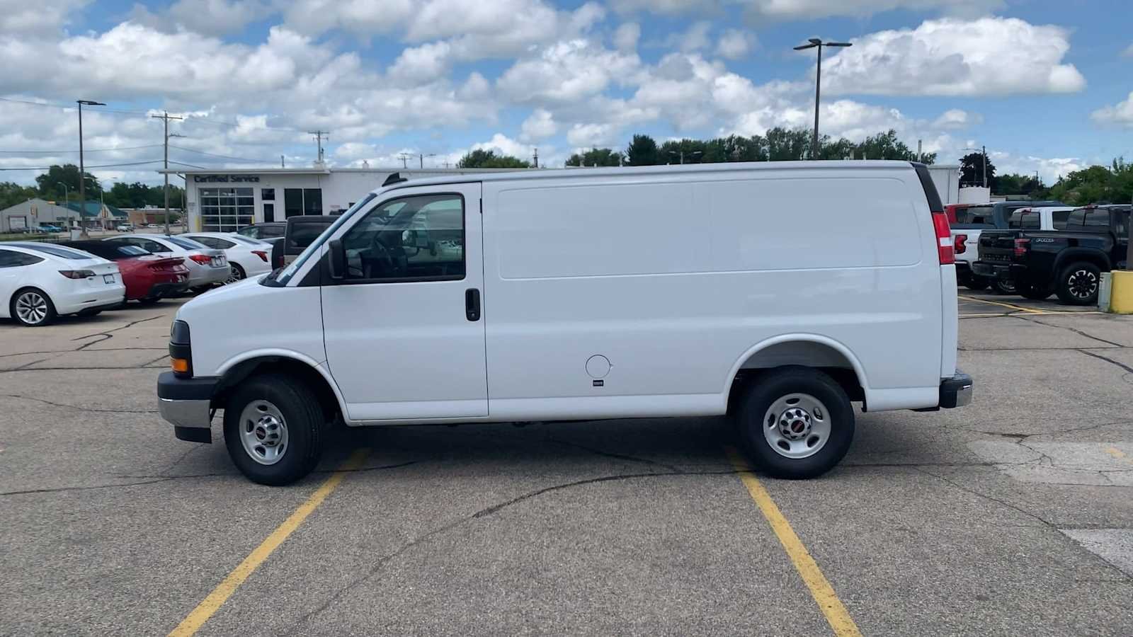 2025 GMC Savana Cargo Work Van - Photo 6