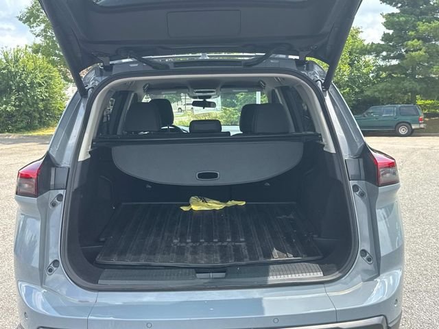 Used 2025 Gray Nissan Rock Creek image 14
