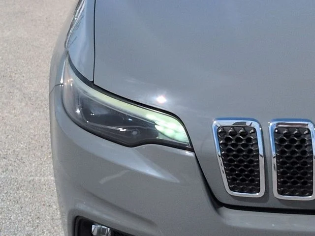 Certified Used 2020 Sting Gray Clearcoat Jeep Latitude Plus image 10
