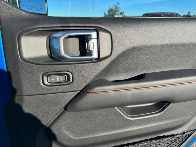 New 2026 Hydro Blue Pearl-Coat Exterior Paint Jeep Rubicon X image 25