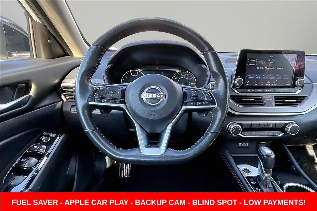 Used 2024 White Nissan 2.5 SR image 8