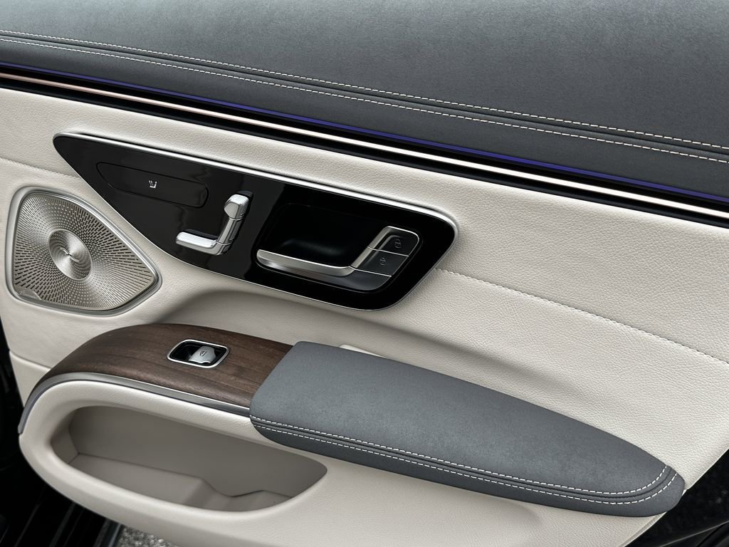 New 2026 Obsidian Black Metallic Mercedes-Benz EQS 450 image 19