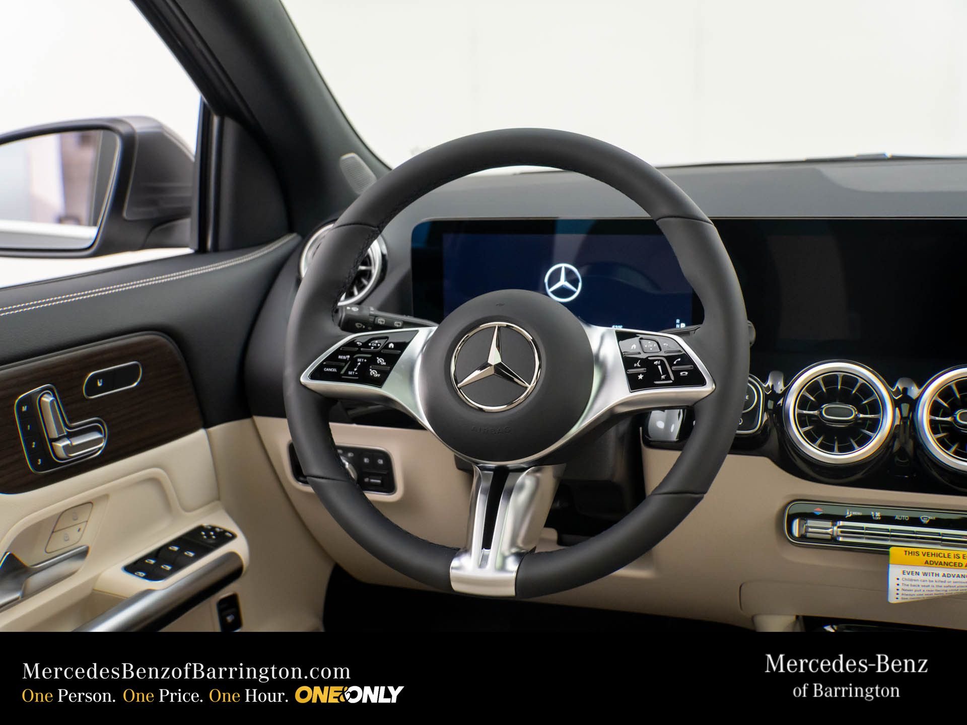New 2026 Mountain Grey Metallic Mercedes-Benz GLA 250 image 12