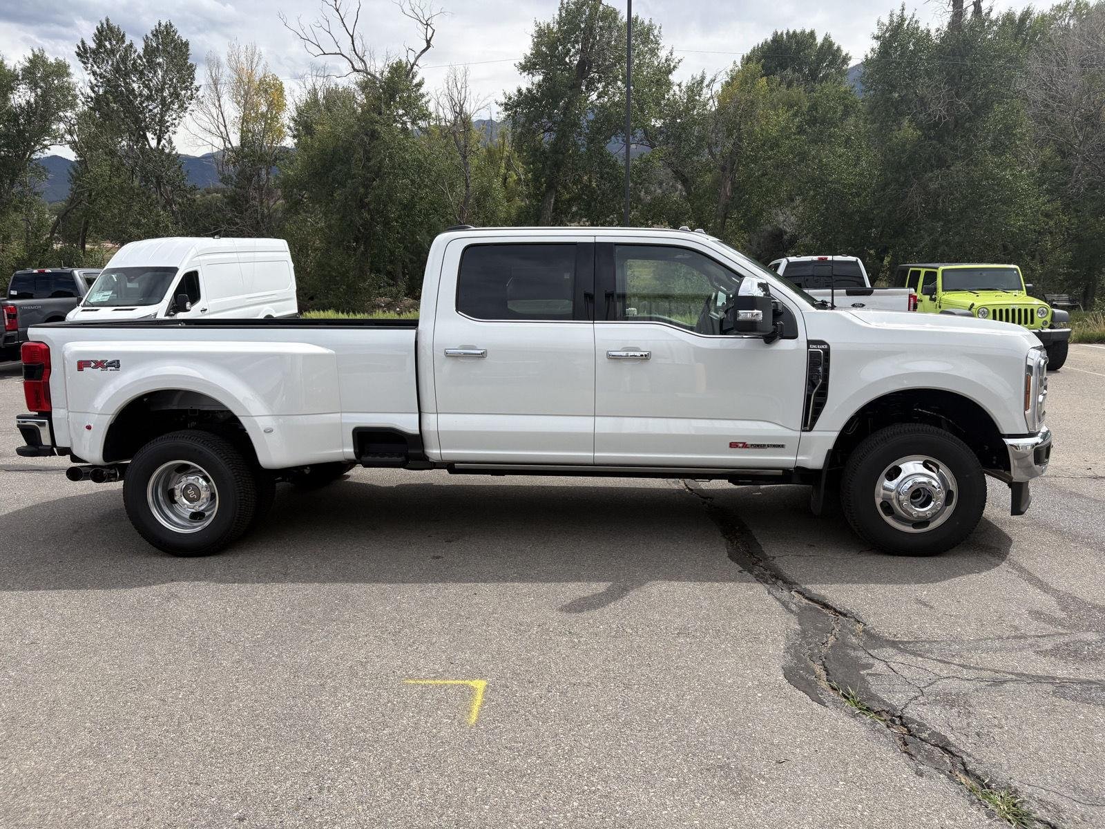 New 2026 Star White Metallic Tri-Coat Ford F-350® King Ranch® image 6