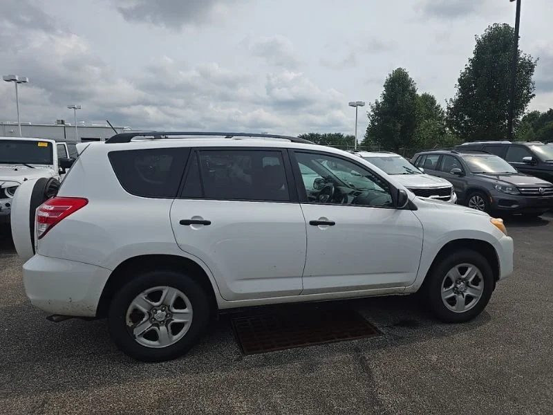 Used 2009  Toyota Base image 9