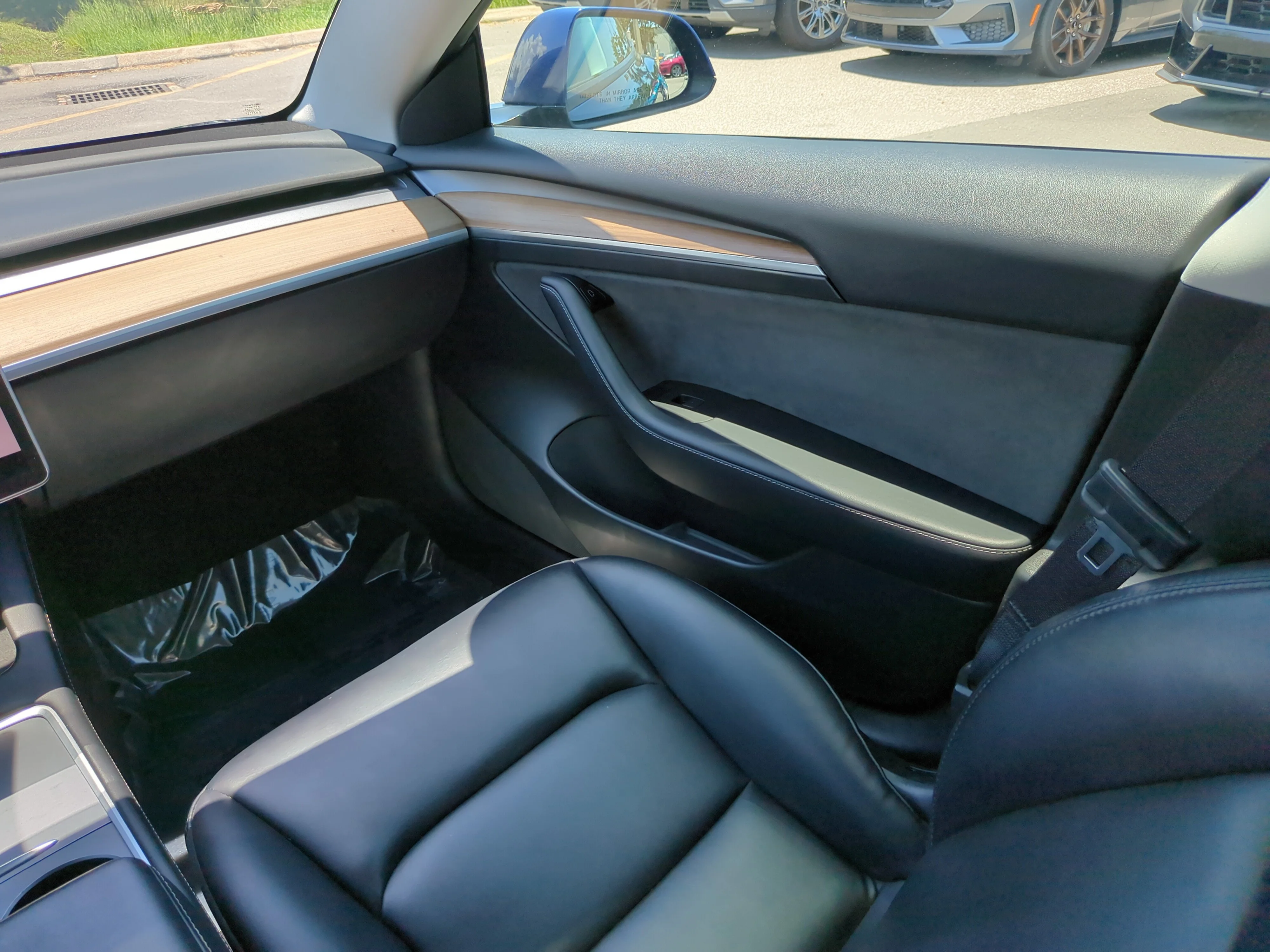 Used 2023 Deep Blue Metallic Tesla  image 21