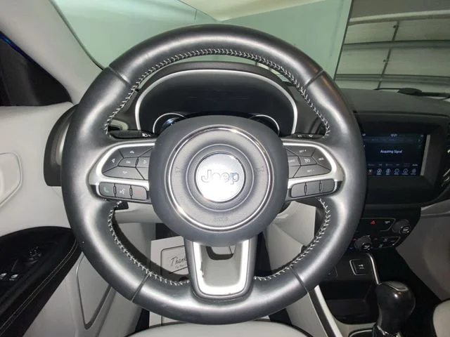 Used 2019 Blue Jeep Latitude image 14