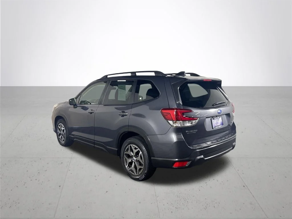 Used 2020 Gray Subaru Premium image 8