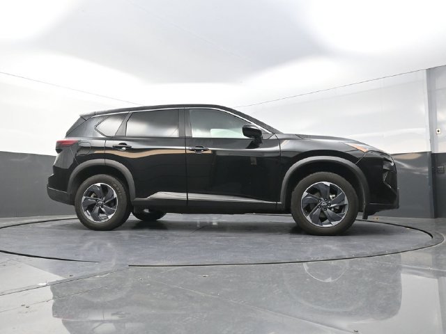 Used 2025 Black Nissan SV image 38